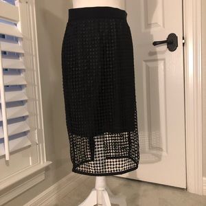 Ann Taylor black lace pencil skirt with 3/4 lining